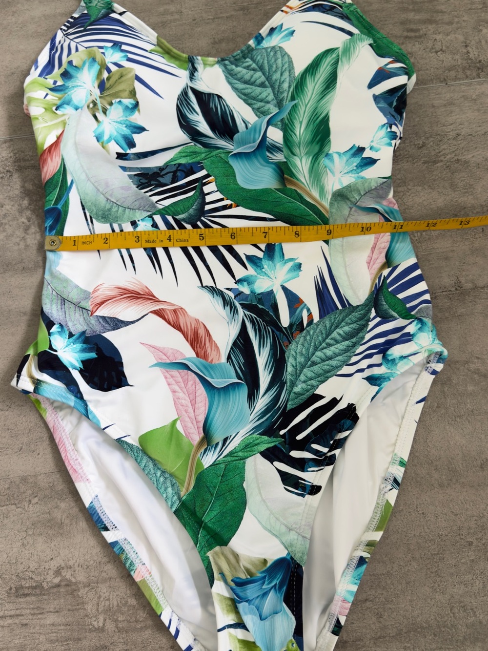 LA BLANCA one-piece halter swimsuit Size 4 NWOT - Picture 6 of 16